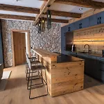 Natursinn Mountainchalets Apartahotel