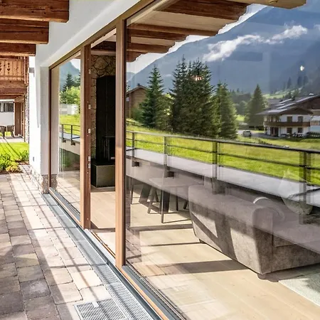 Natursinn Mountainchalets Aparthotel 4*