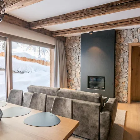 Natursinn Mountainchalets فلاخاو