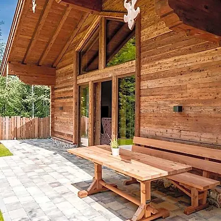 Natursinn Mountainchalets فلاخاو